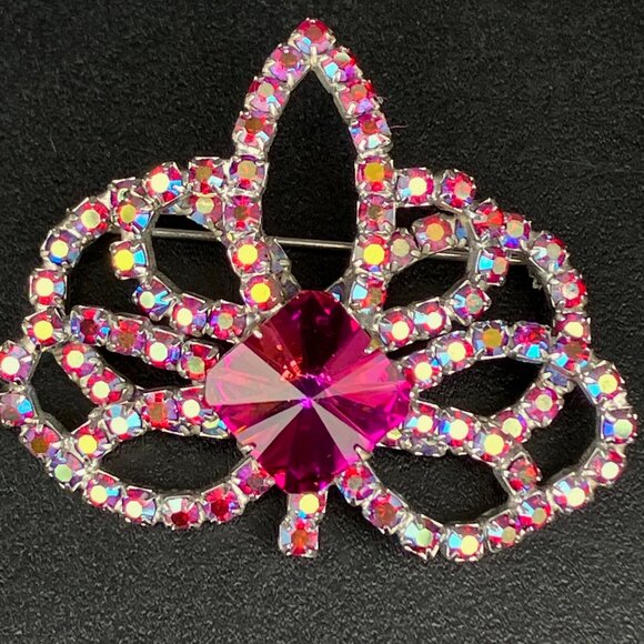 Fuchsia Pink Aurora Borealis Ravioli Rhinestone Flower Brooch - Picture 6 of 12